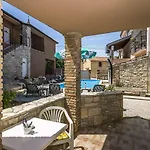 Valtrazza 4*