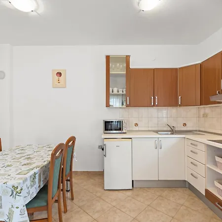 Gasthuis Valtrazza 4*