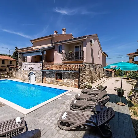 Valtrazza 4* Tar-Vabriga