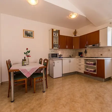 Gasthuis Valtrazza Tar-Vabriga