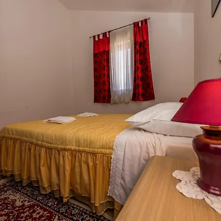 Valtrazza 4*