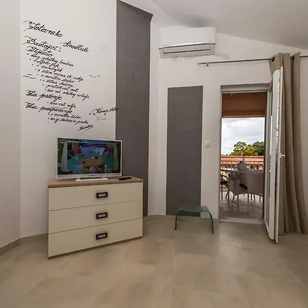 Valtrazza Maison d'hôtes Tar-Vabriga
