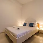 Valtrazza 4*