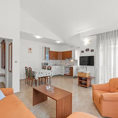 Valtrazza Pensjonat 4*