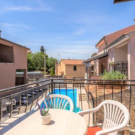 Guest house Valtrazza 4*