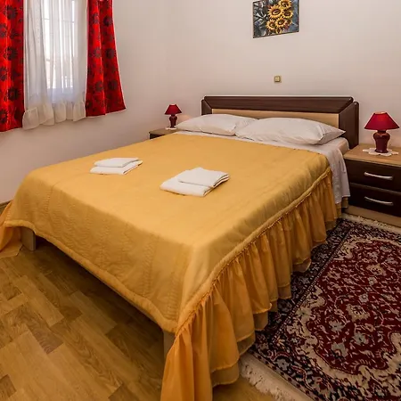 Valtrazza Guest house