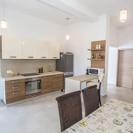 Valtrazza Guest house Tar-Vabriga
