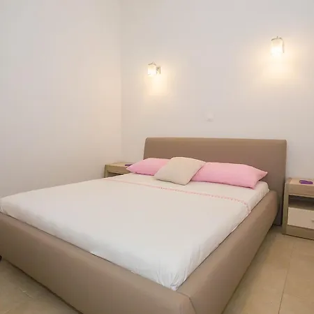 Valtrazza Guest house 4*