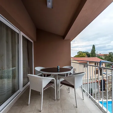 Valtrazza Guest house