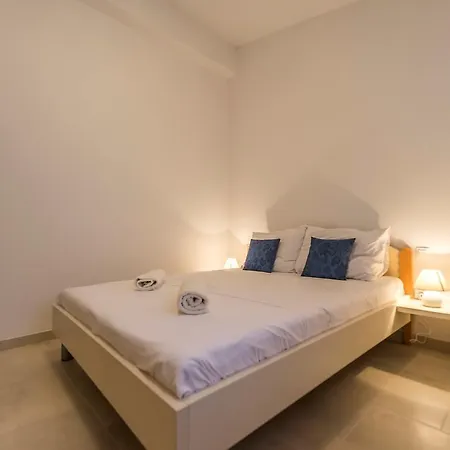 Valtrazza 4*