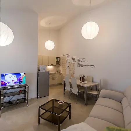 Valtrazza Guest house 4*