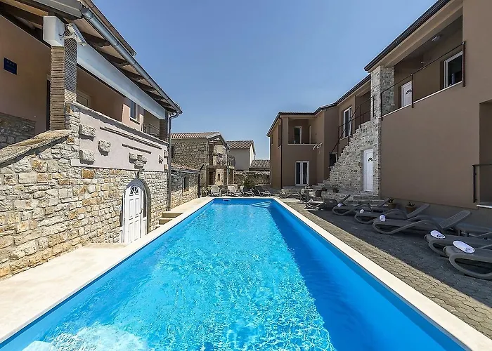 Valtrazza Gæstehus 4*