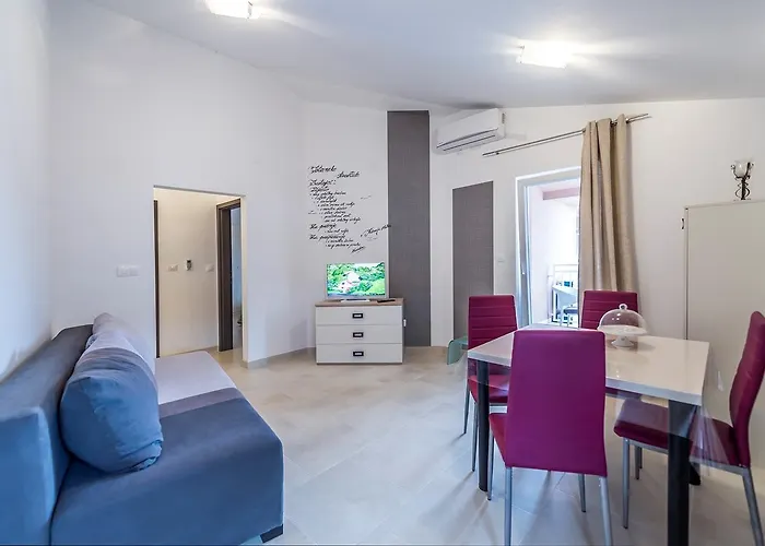 Valtrazza 4* Tar-Vabriga